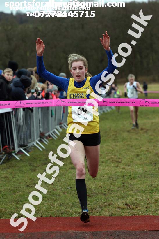 Womens under-17s 2018 Northern Cross Country Champs., Harewood House, Leeds. Photo: David T. Hewitson/Sports for All Pics